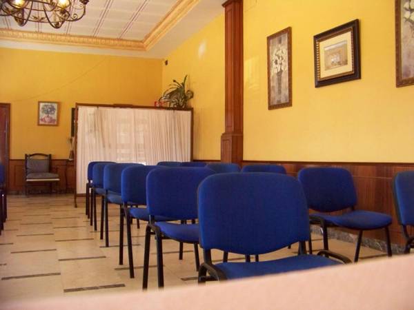 Hostal Restaurante El Lirio