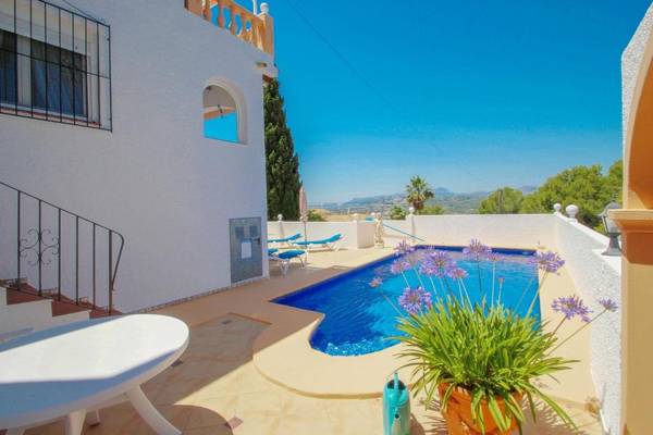 Alma - holiday home with private swimming pool in Benitachell