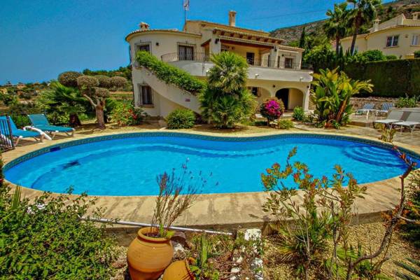 Nessa - well furnished villa with panoramic views in Benitachell