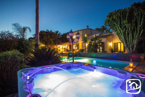 Abahana Villas El Salvador