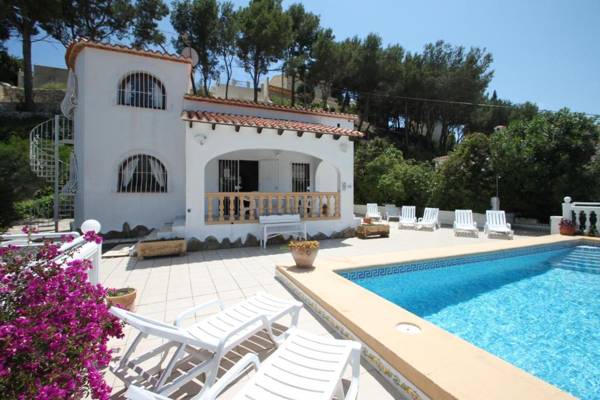 Paraiso Terrenal 4 - well-furnished villa with panoramic views by Benissa coast