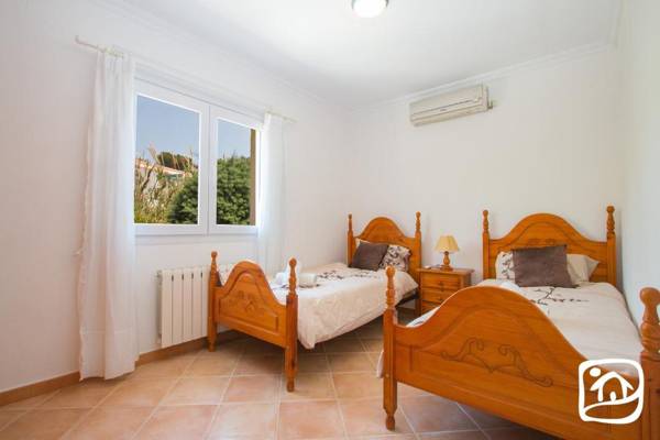 Abahana Villas Baladrar Way