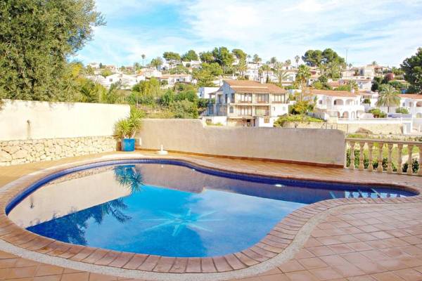 May - pretty holiday property with private pool in Benissa