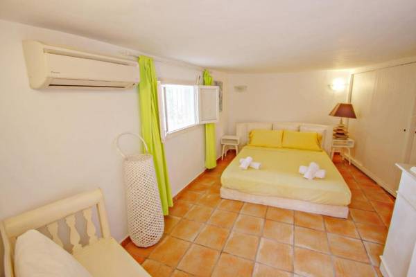 Los Terribles - sea view villa with private pool in Benissa