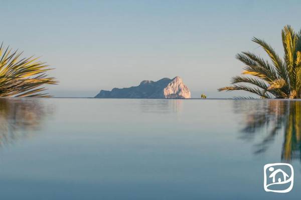 Abahana Villas Monserrat