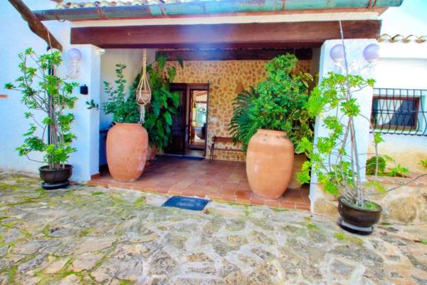 Finca La Coma - modern well-equipped villa with private pool in Benissa