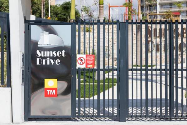 Sunset Drive Benidorm Mar Holidays