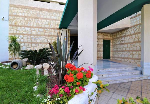 Coblanca 27 - by apturist