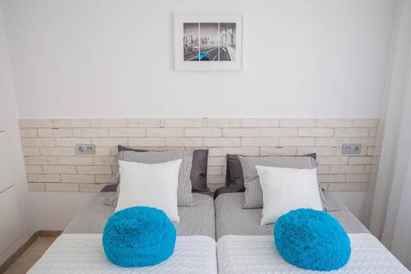 Luxury 100 sq.m. sea view apartment