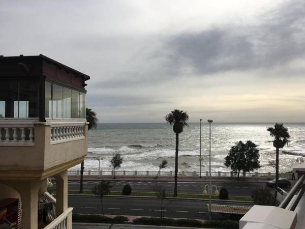 NEW! 1b apartment opposite Sunset Beach