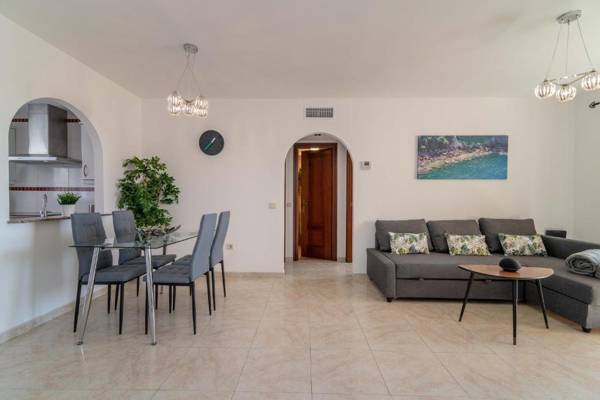 VB Golondrinas Recently Renovated 2BDR Apt