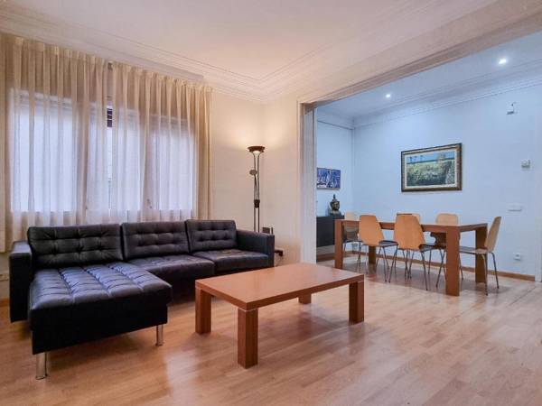 Classbedroom Bonanova Apartment