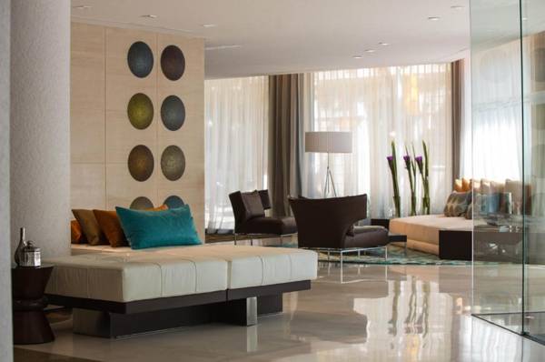 Renaissance Barcelona Hotel