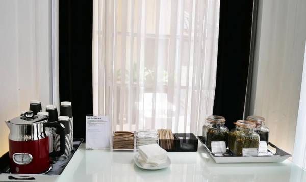 Chic & Basic Born Boutique Hotel