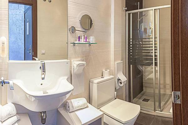 Hostemplo Sagrada Familia