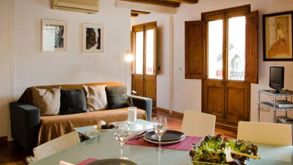 Ripoll Apartments