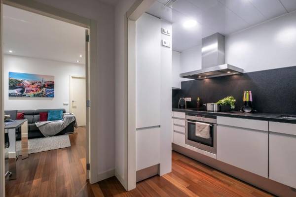 Paseo de Gracia Bas Apartments by Aspasios