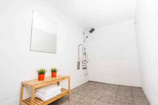 360 Hostel Barcelona Arts&Culture