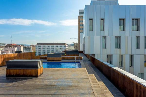 Urban District Apartments - Rambla Suites & Pool