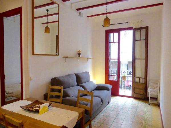 Great apartment in Sagrada Familia with Balcony