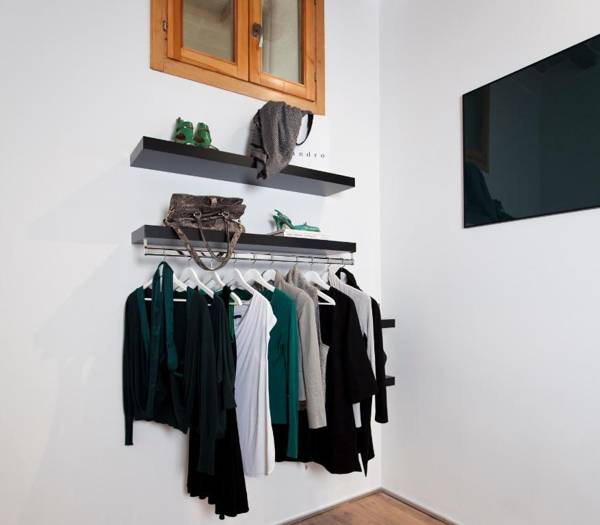 Centric Gracia Apartments