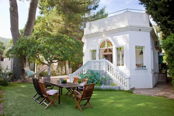 FridaysFlats Casa Verde Villa with pool