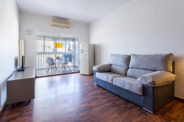 FridaysFlats Destination Downtown - Ultra Central