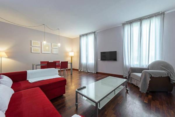 SIBS COLISEUM - Cozy and Central