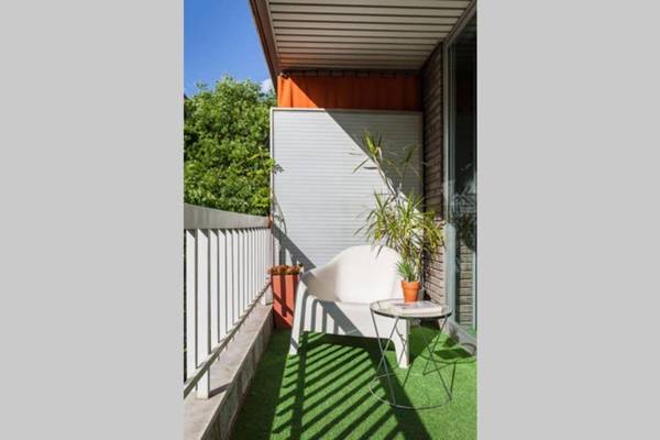 Art House Renoir Plaza Universitat Sant Antoni