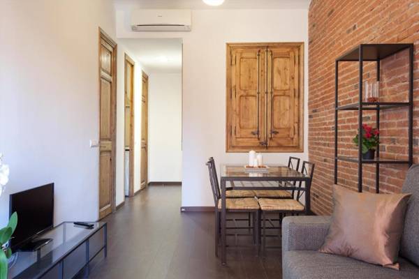 Modern 2-bedroom apartment near Sagrada Familia