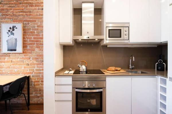 Aspasios Market Balconies