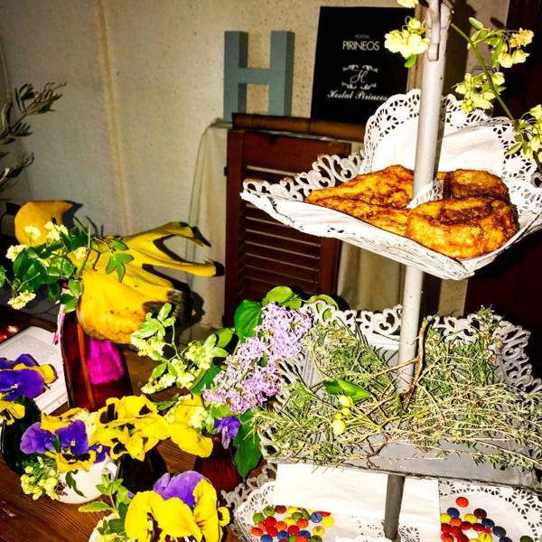 Hostal Restaurante Pirineos