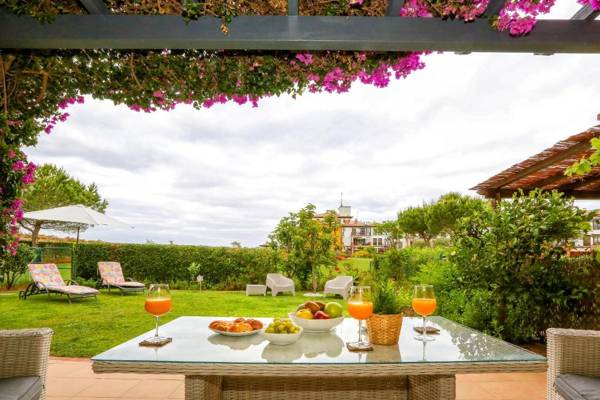 VILLA & BUGANVILLAS Resort-Ayamonte