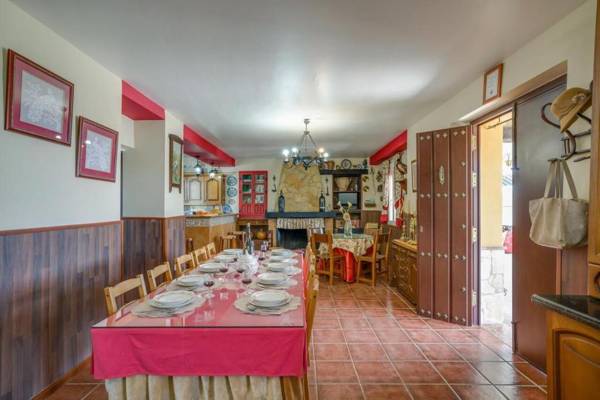 5 bedrooms villa with private pool enclosed garden and wifi at Archidona