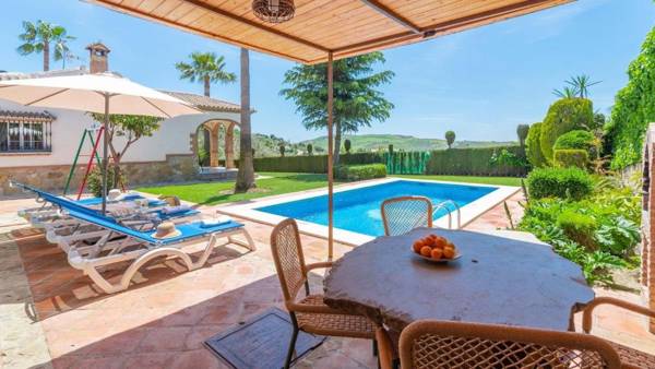 Casa Los Lirios Antequera - La Higuera by Ruralidays