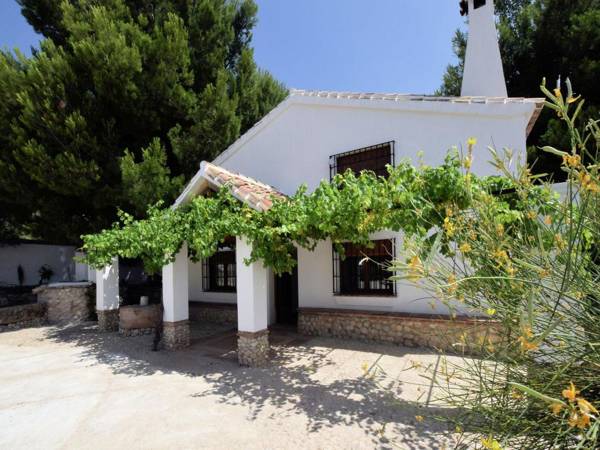 Lovely Holiday Home in Villanueva de la Concepción with Pool