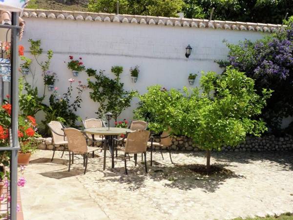 Cosy Cottage in Antequera with Swimming Pool
