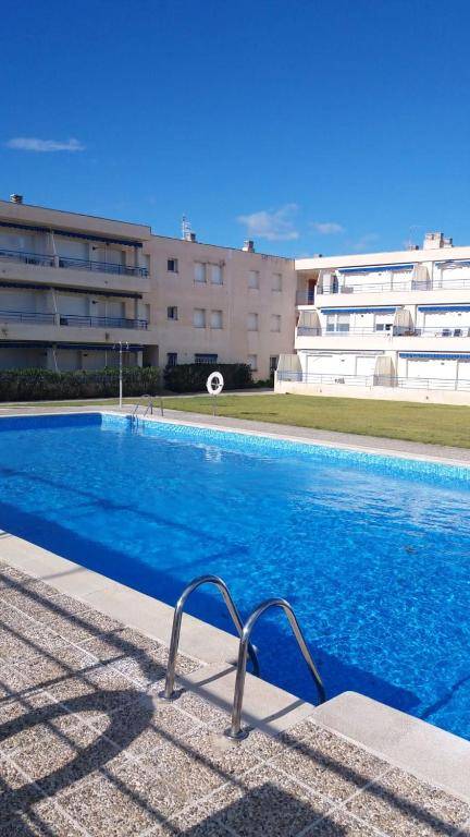 One bedroom appartement at L'Eucaliptus 400 m away from the beach with sea view shared pool and furnished terrace