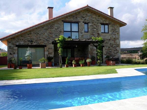 Cozy Holiday Home in Costoia with Private Pool