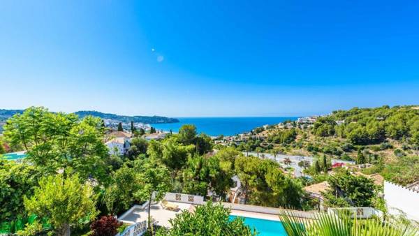 Villa La Saliega Almunecar by Ruralidays