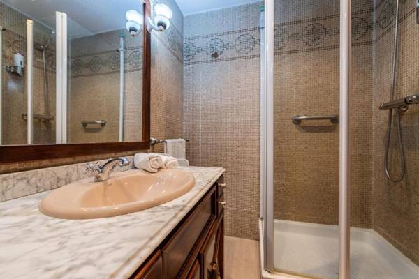 Alicante Skylights Apartments