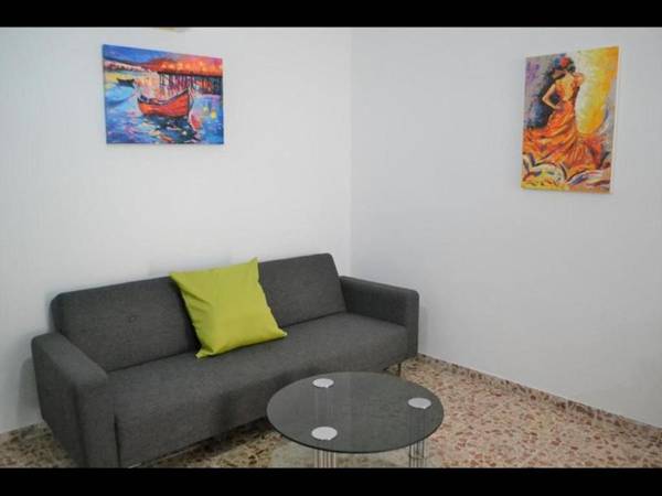 Exceptional Fully Refurbished with Stunning Bathroom 1 bed Apartment