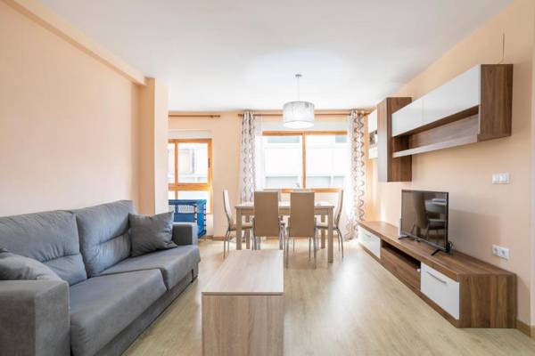 Gerona Apartment by GHR Rentals