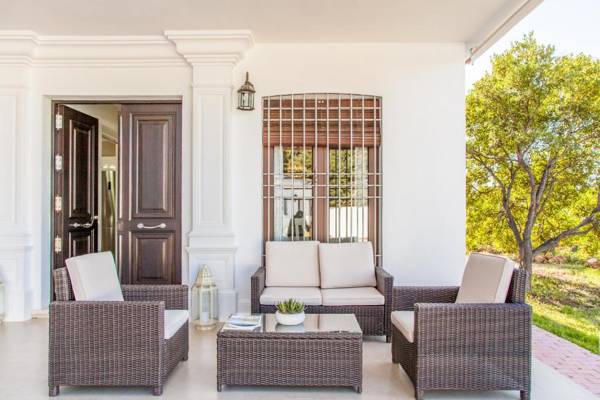 Cubo's Villa Antonio