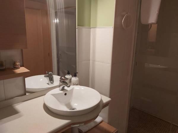 Apartamentos Alcañiz Homestay