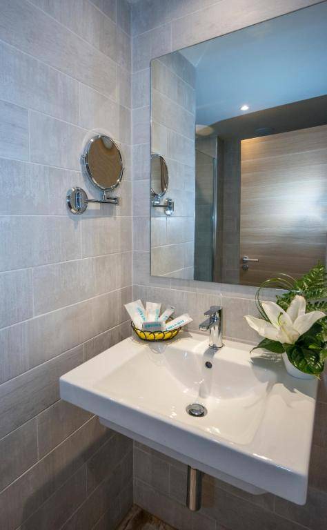 HOVIMA La Pinta Beachfront Family Hotel