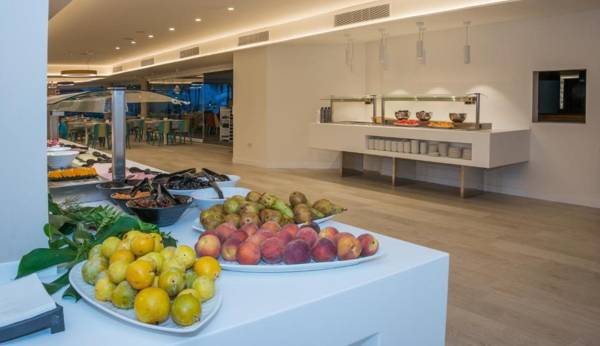 HOVIMA La Pinta Beachfront Family Hotel