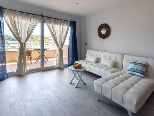 Wavehouse Freedom Blue - First line Apartment