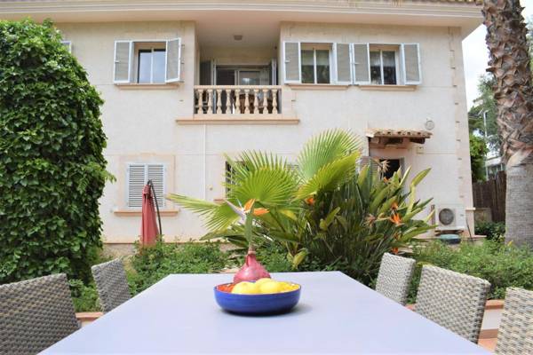 Villa Pedro strandnah ruhig zentral