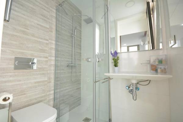 En las Canteras ático cin terraxa solarium privado para vivir experiencias inolkvidables